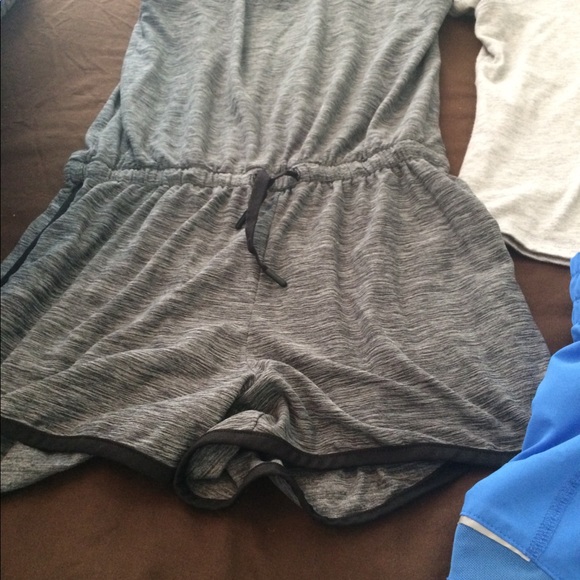 Girls short, Top - Picture 2 of 3